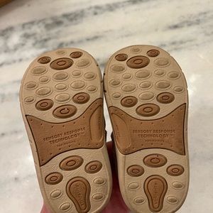 Stride Rite Nell Mary Jane - Rainbow Shimmer